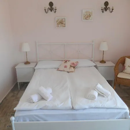 синя луна Guest house